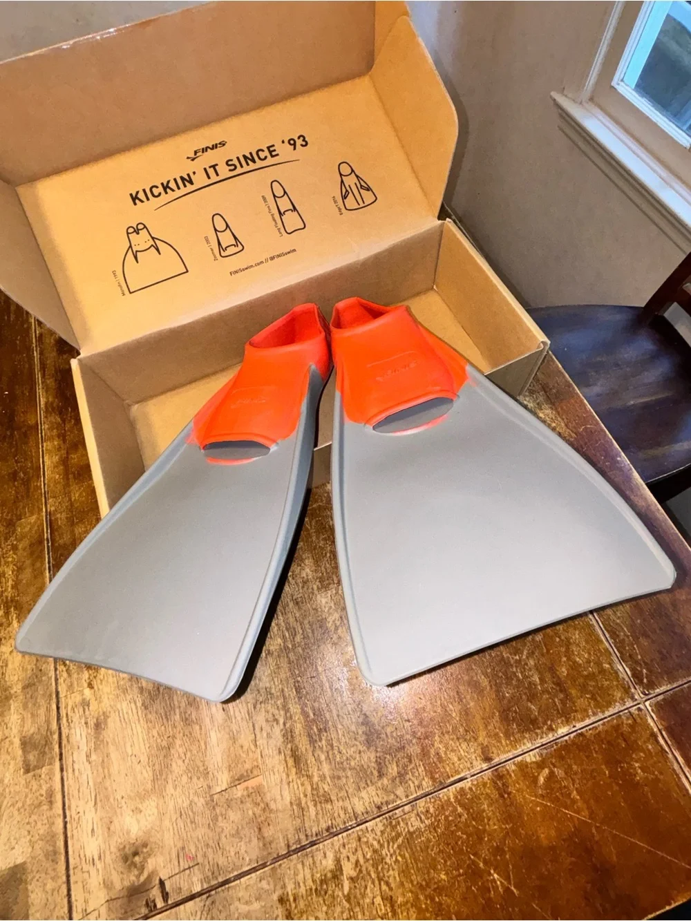 FINIS Long Floating Swim Fins US 7-9 EU 39-42 Gray Orange w/ Original Box